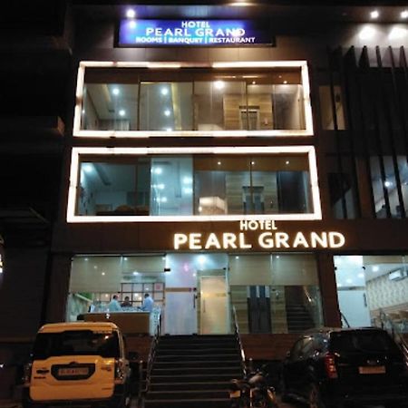 Hotel Pearl Grand & Banquet Zirakpur Exterior photo