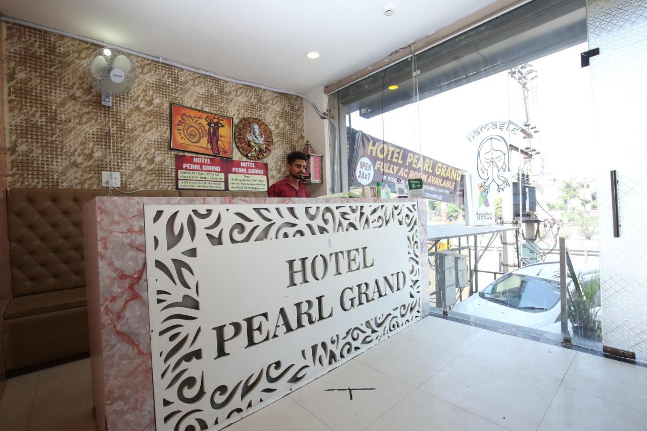 Hotel Pearl Grand & Banquet Zirakpur Exterior photo